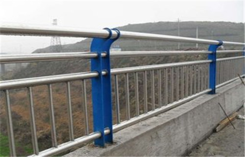 铁山不锈钢桥梁护栏生产厂家
