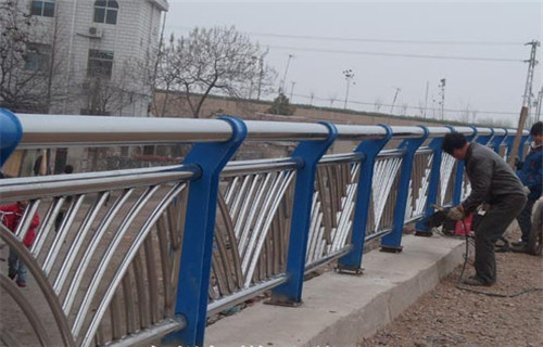 三亚采购复合管桥梁护栏热销不锈钢复合管护栏
