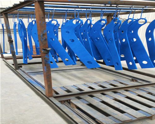 三亚经营锌钢道路护栏生产经验丰富