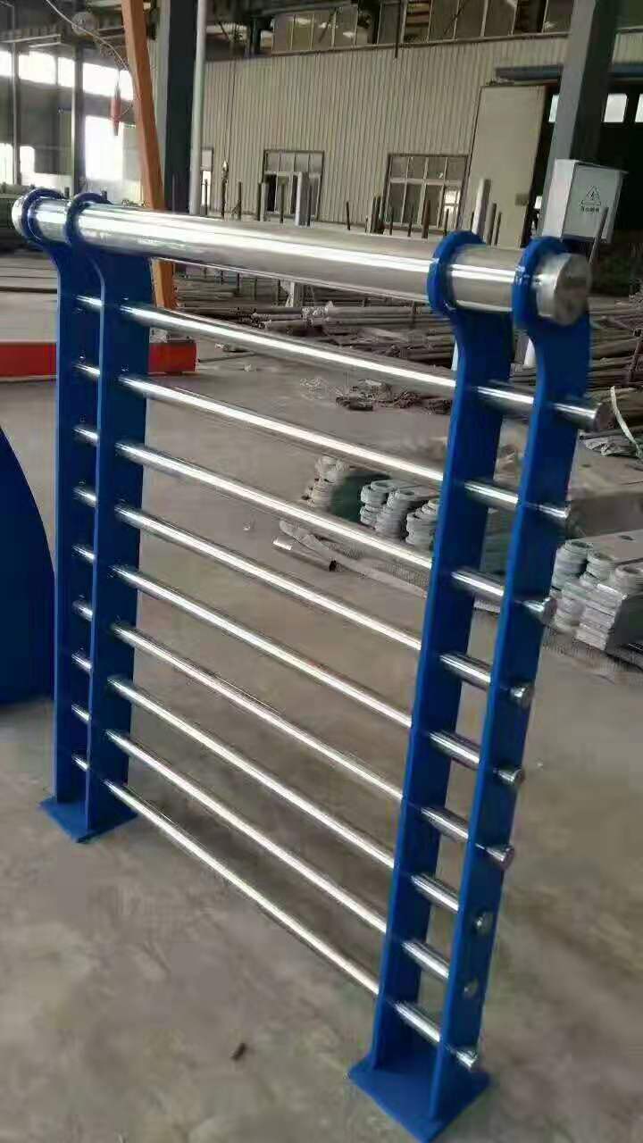巢湖品质不锈钢桥梁防撞护栏按客户要求发货