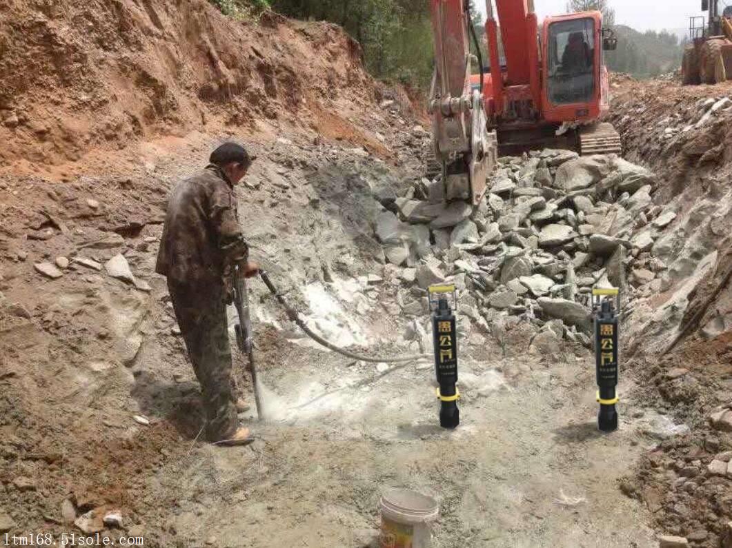 青石采石场用静态开挖分裂机成本预算型号全价格低