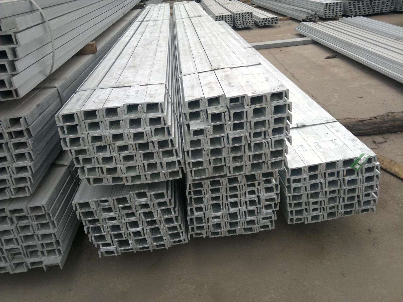 广东省汕头市南澳县打路槽钢回收有限公司