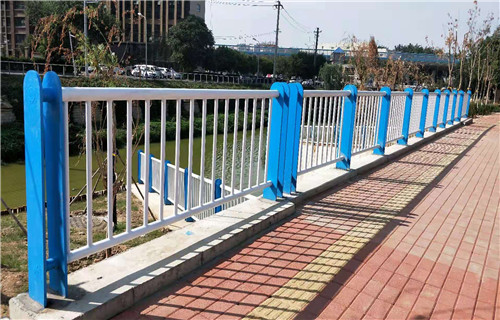 不锈钢复合管桥梁护栏用的放心