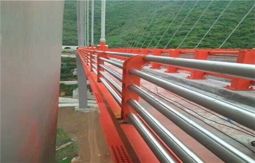 茂名定制不锈钢复合管护栏实体厂家