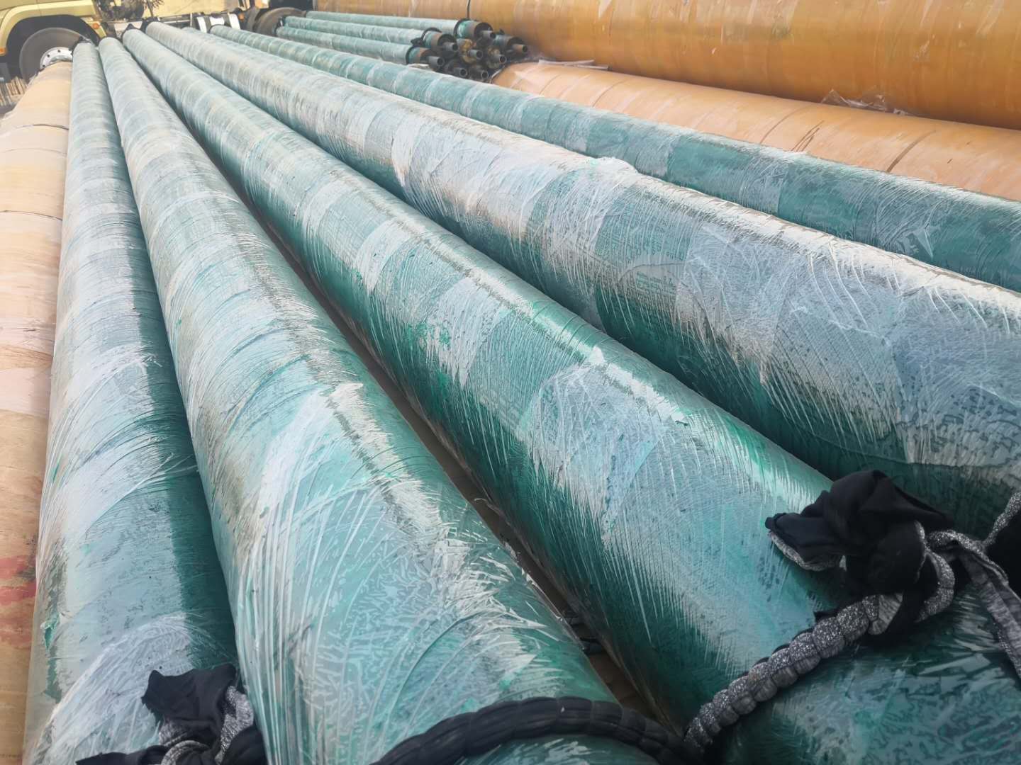 内滑动钢套钢岩棉保温钢管直埋预制钢管预制保温端封当地生产厂家