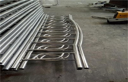淄博304不锈钢复合管护栏优质产品