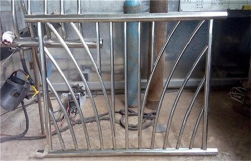 标准工艺[俊邦]不锈钢复合管护栏厂支持定制