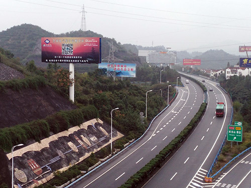 黄南单立柱广告塔制作公司--施工案例