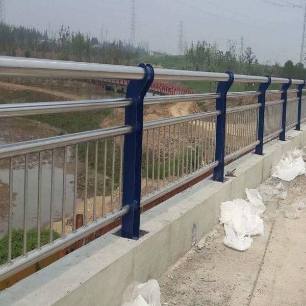 南宁不锈钢复合管河道护栏厂家批发价格优惠