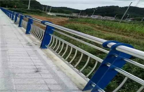 不锈钢复合管河道护栏护栏产品介绍以质量求生存