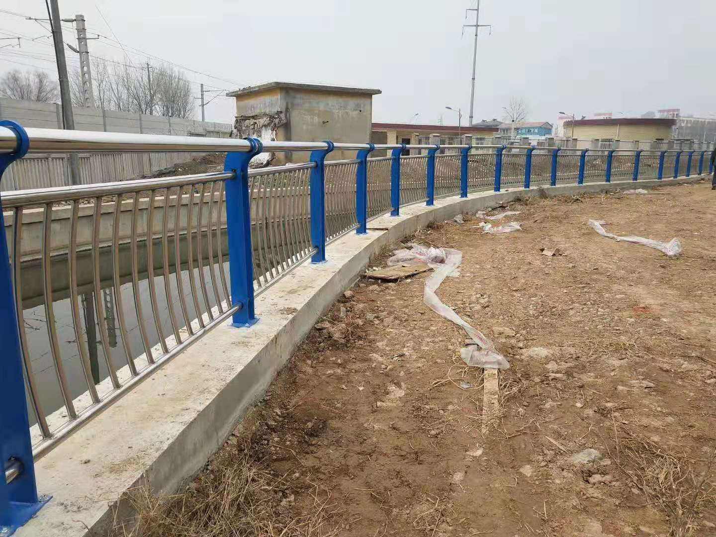 304不锈钢河道护栏精工细作源厂直销