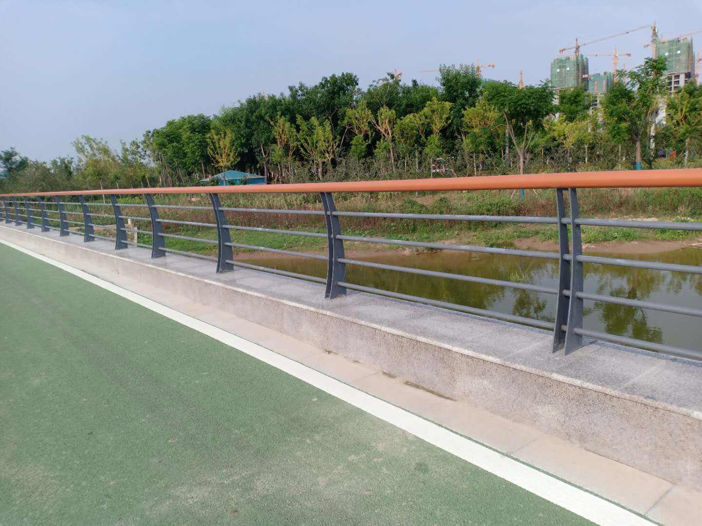 锦州桥梁河道防撞护栏不易脱漆