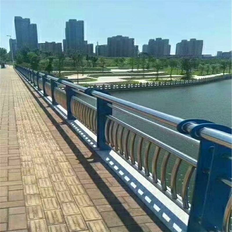 萍乡不锈钢复合管立柱安装方便