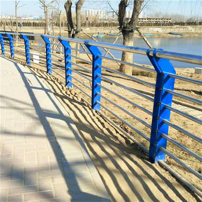 不锈钢复合管桥梁护栏图片专心专注专业