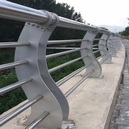 不锈钢复合管桥梁护栏专业厂家核心技术
