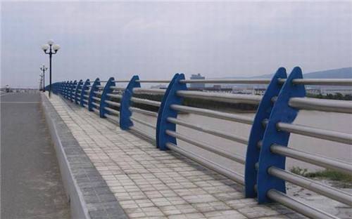 漯河不锈钢复合管栏杆安装方便