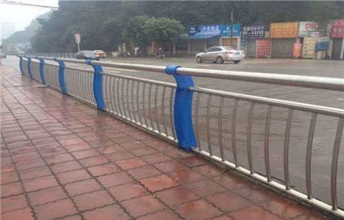 天津不锈钢桥梁景观护栏保证  
