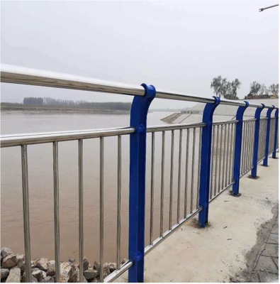 郴州不锈钢复合管道路护栏安装方便