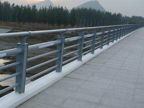 《茂名》品质河道桥梁护栏更多优惠