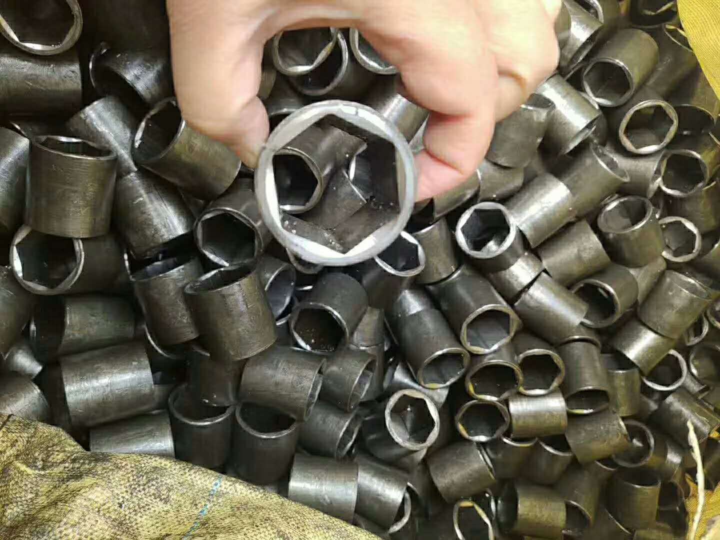 潍坊40cr精密钢管圆钢 钢管各种材质均可切割零售