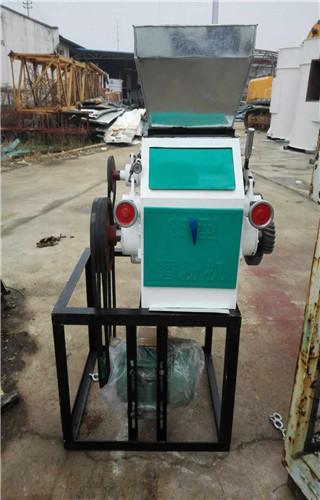 瓜州化肥尿素粉碎机设备安装