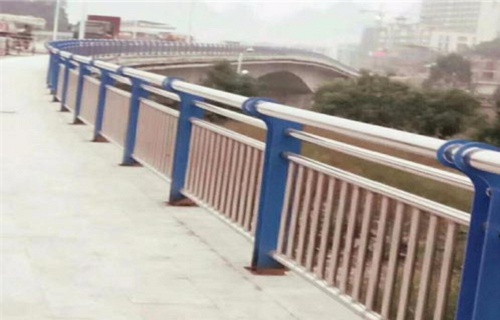 安庆不锈钢复合管过街天桥栏杆米数测量