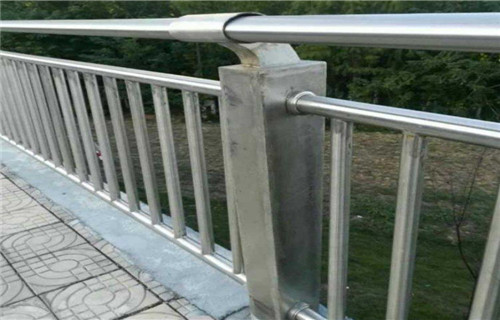 鞍山76*3不锈钢桥梁护栏品质保障