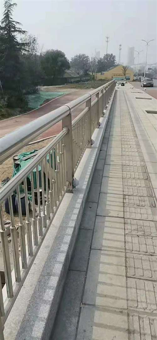 威海304不锈钢复合管护栏质量可靠