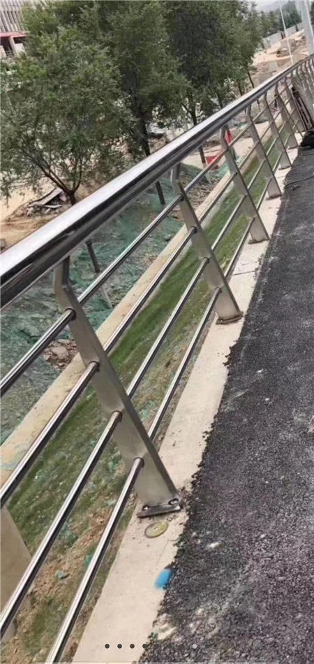三门峡304不锈钢复合管护栏生产销售