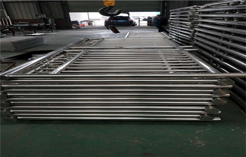 北海不锈钢复合管防护护栏生产安装
