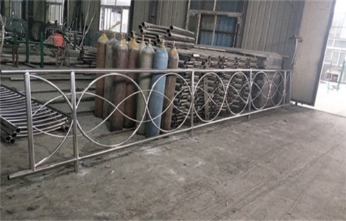 【广西】直销不锈钢复合管高铁护栏组装简单