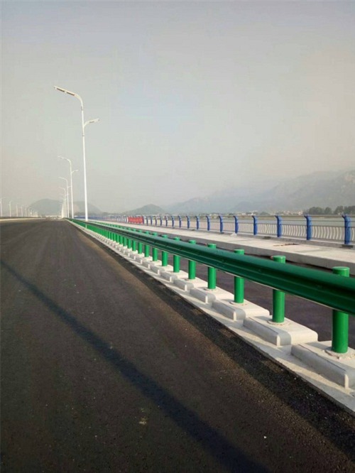 重庆304不锈钢桥梁护栏生产厂家