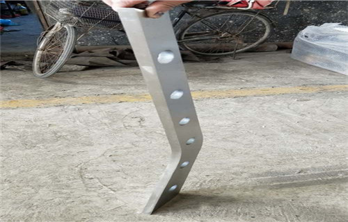 凉山Q235钢板立柱优质产品