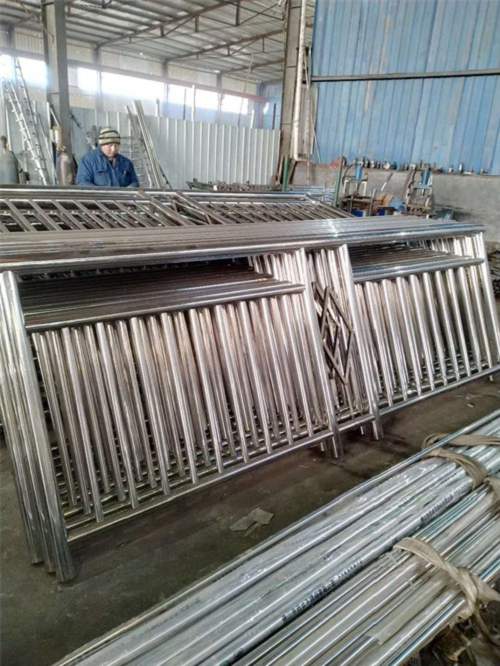 香港生产201不锈钢复合管批发价格