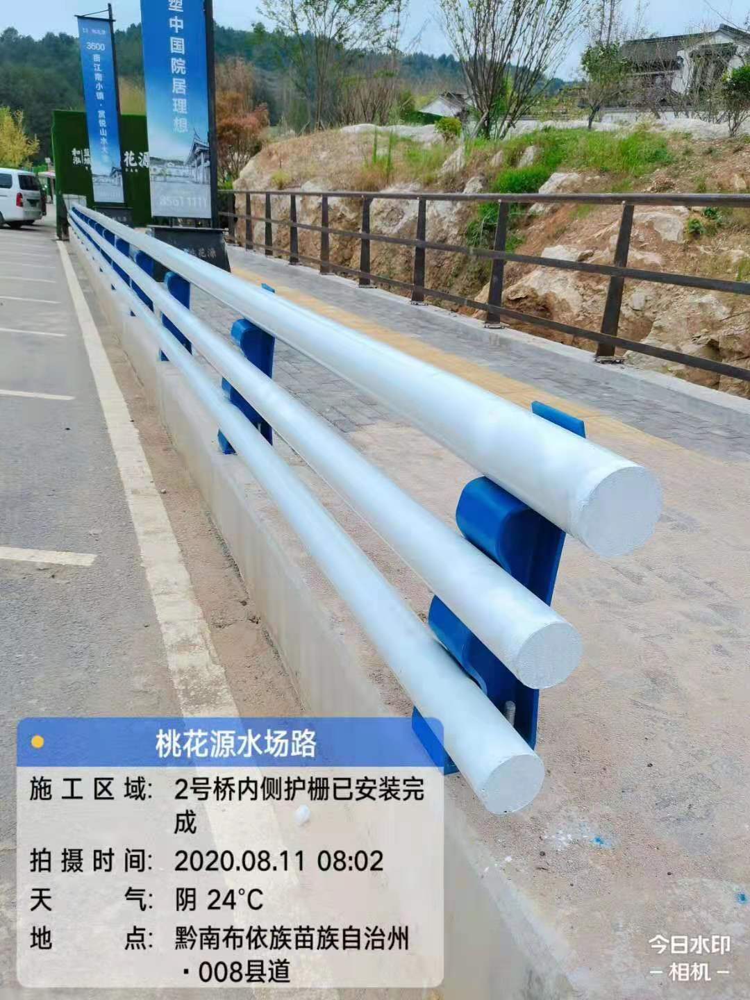 上海灯光护栏本地厂家