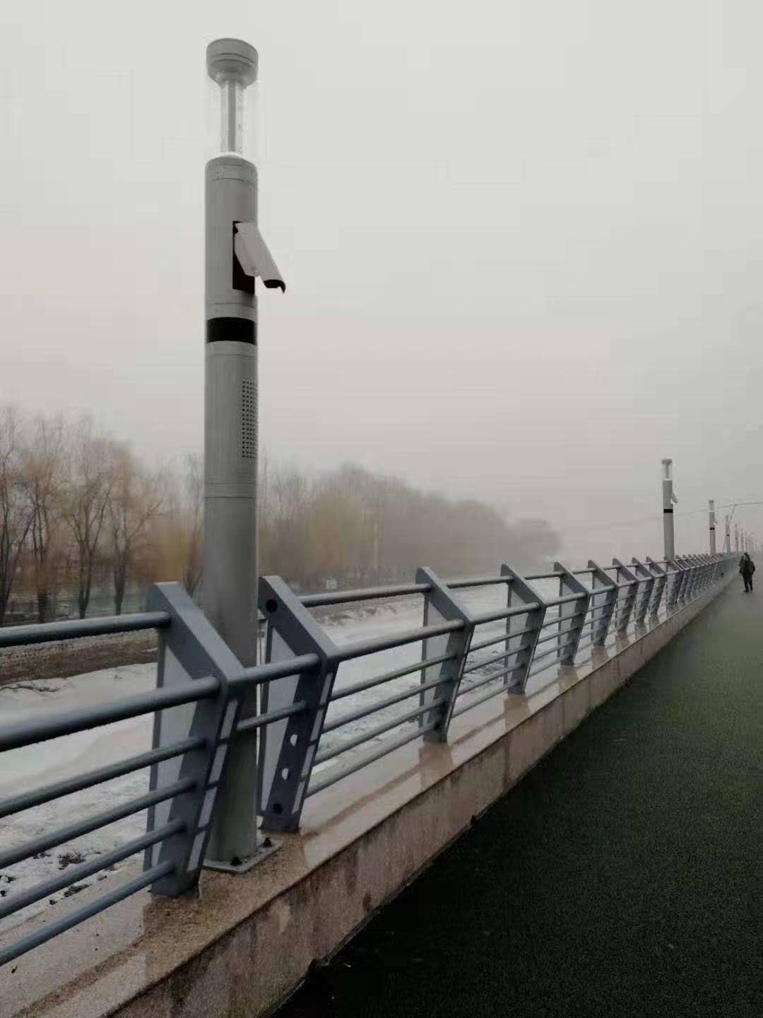 淄博人行道天桥灯光护栏专业设计