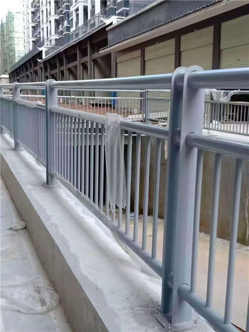 苏州304不锈钢复合管护栏造型美观