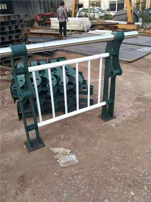 连云港不锈钢复合管栏杆生产销售