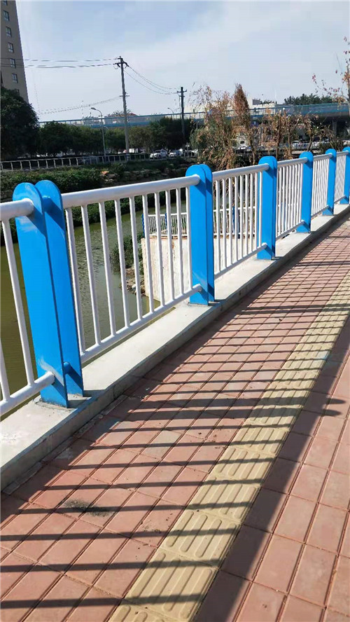 阜阳不锈钢桥梁栏杆保证品质完善