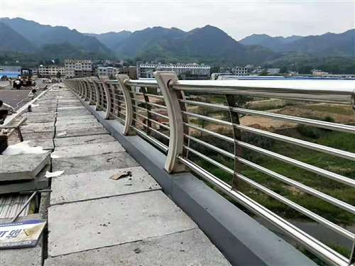 桂林桥梁复合管护栏只做  