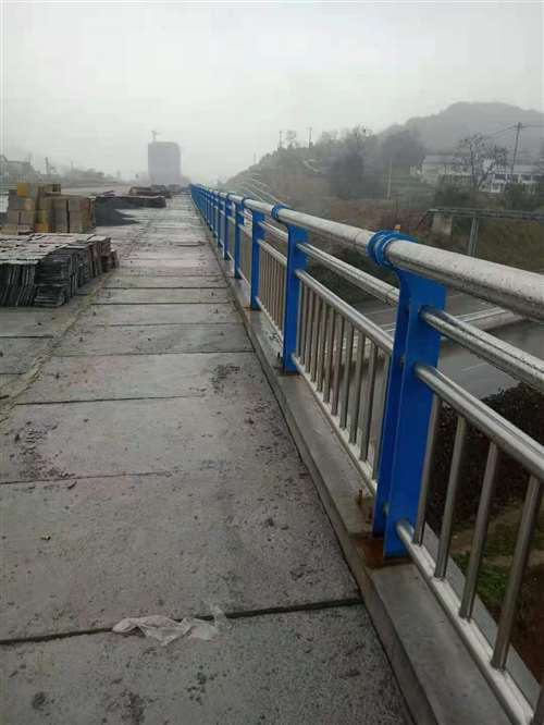 克拉玛依不锈钢复合管桥梁立柱厂家直销