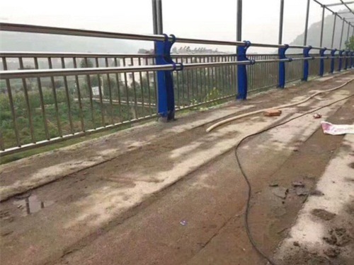湖南周边201不锈钢复合管桥梁护栏生产厂家
