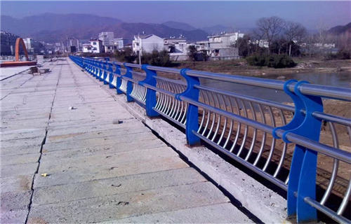汉中双金属不锈钢复合管质量保证景观护栏