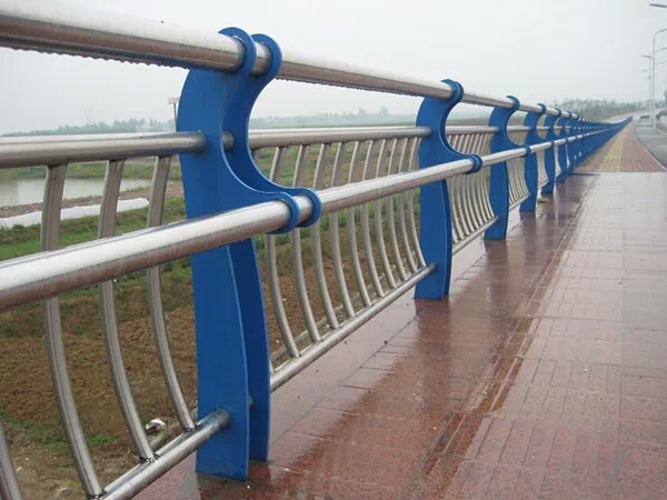 直销《同驿》景观桥梁不锈钢复合板护栏技术精湛