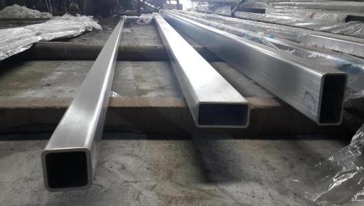 厂家---深圳304不锈钢装饰管一米也是批发价